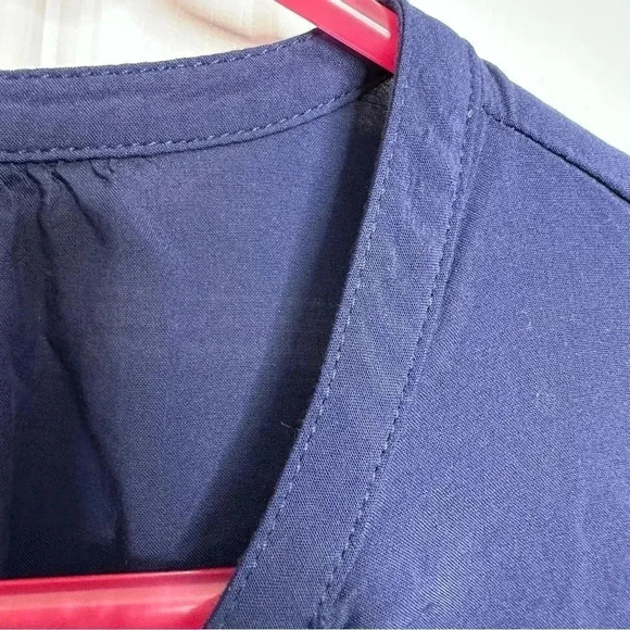 Old Navy Blouse Semi-sheer Buttons Blue Size  Large - Picture 2 of 16